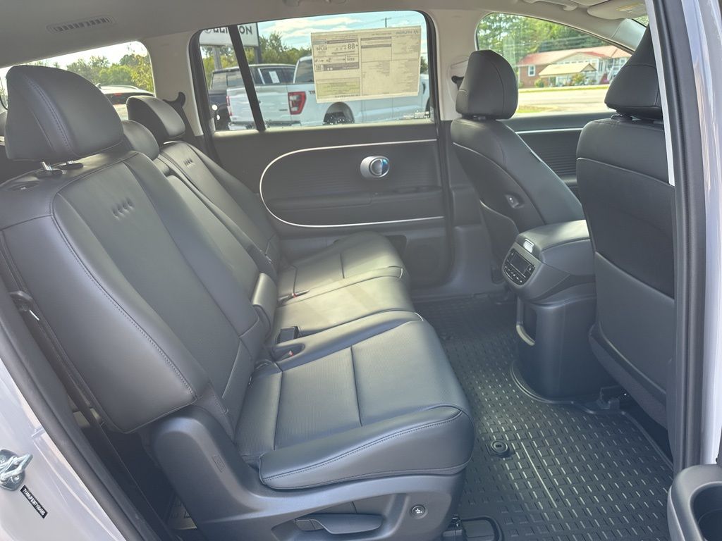 2026 Hyundai IONIQ 9 SEL - Photo 13