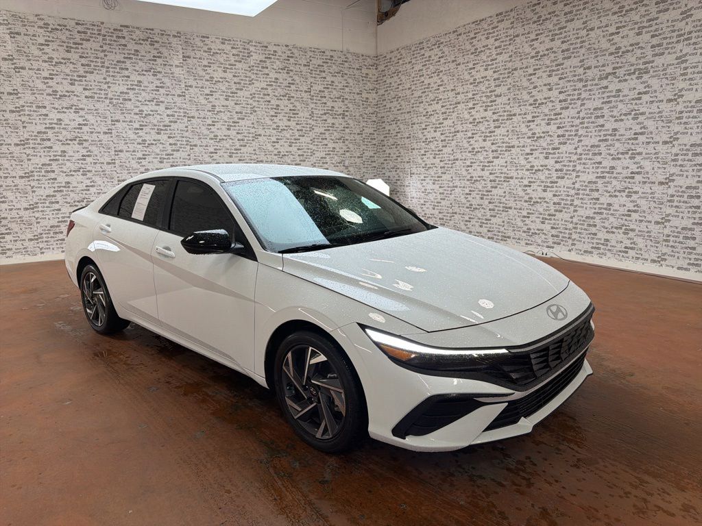 2025 Hyundai Elantra 2.0 SEL Sport IVT's photo