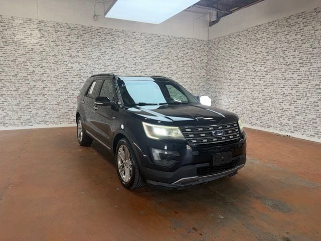 2016 Ford Explorer Limited FWD's photo