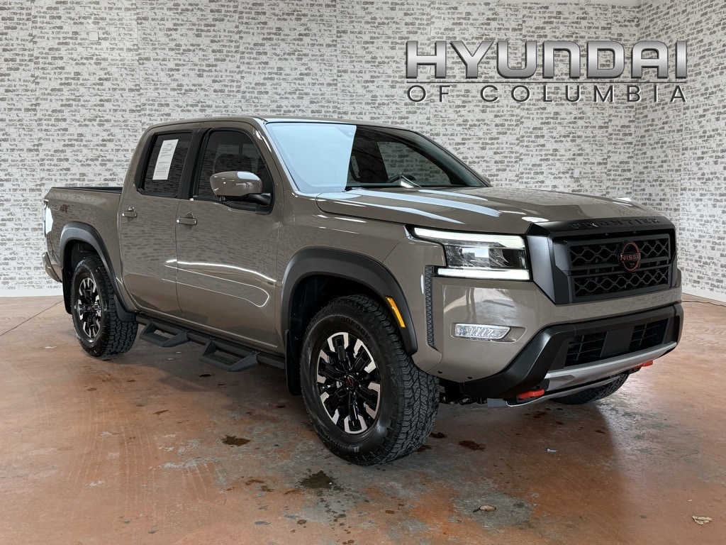 2023 Nissan Frontier PRO-4X's photo