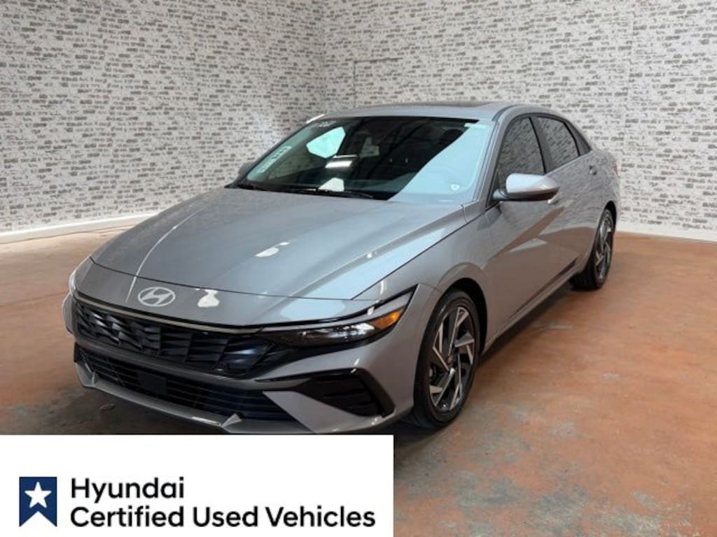 Certified 2025 Hyundai Elantra SEL Convenience Sedan