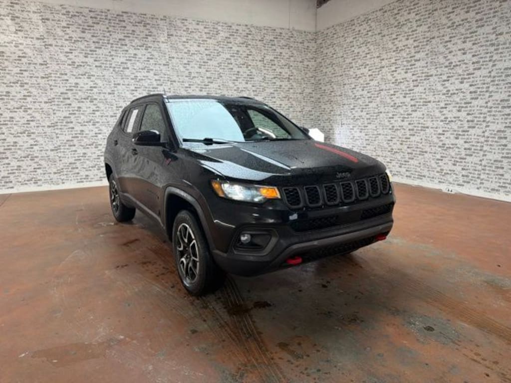 Used 2024 Jeep Compass Trailhawk SUV