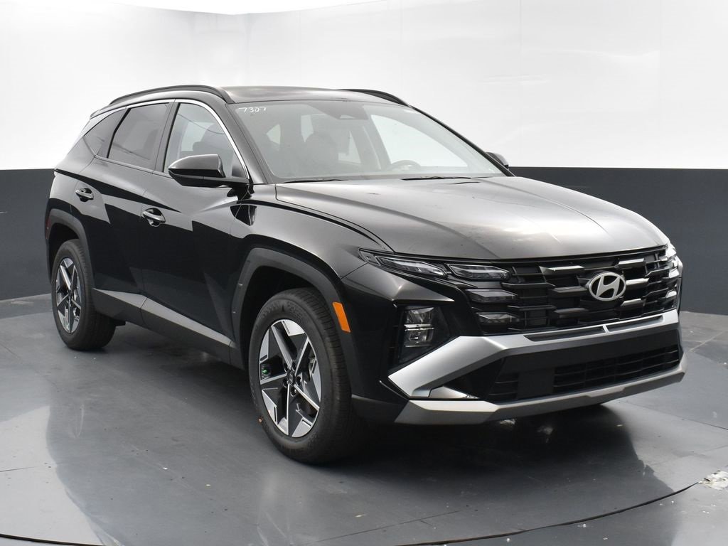 2025 Hyundai Tucson SEL photo 3