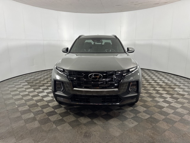 Used 2022 Hyundai Santa Cruz Limited with VIN 5NTJEDAF2NH018074 for sale in Columbus, IN