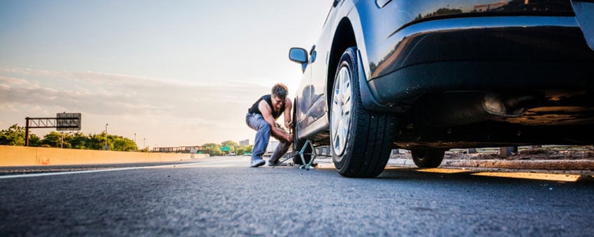 Change Flat Tire fixing a flat tire