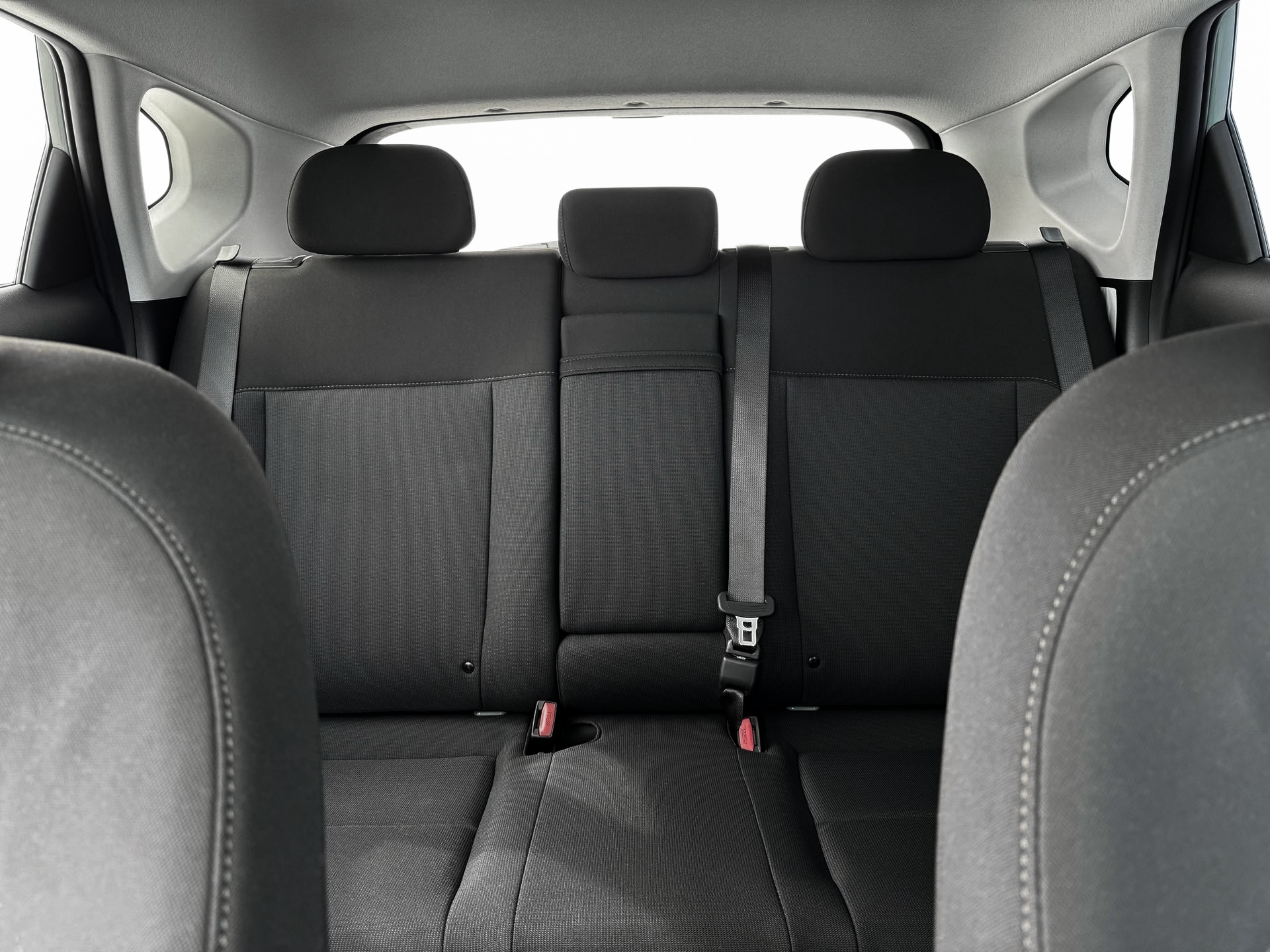 2025 Hyundai Kona SEL - Photo 16