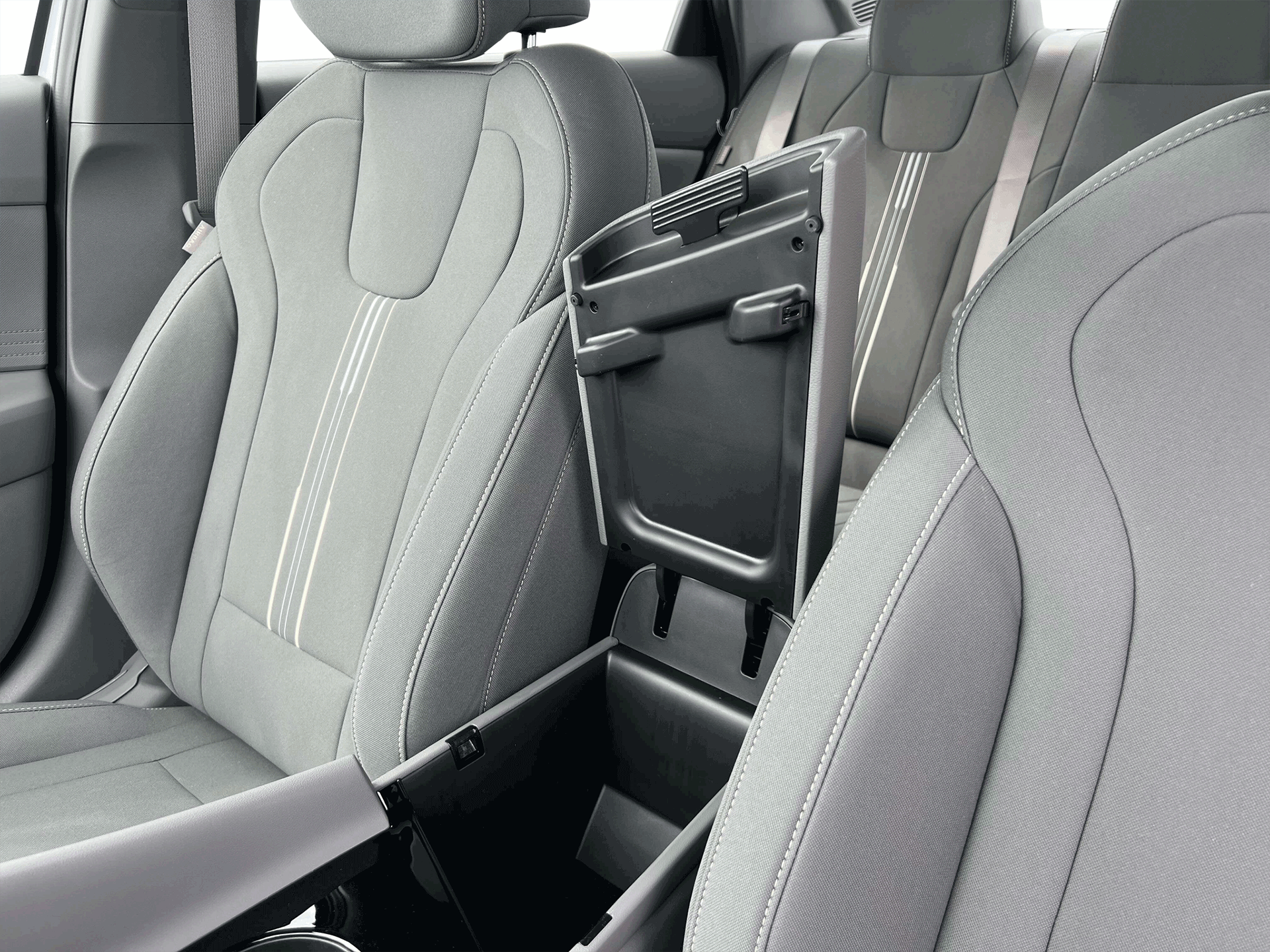 2025 Hyundai Elantra Blue - Photo 18