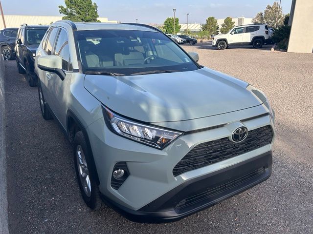 2021 Toyota RAV4 XLE AWD's photo
