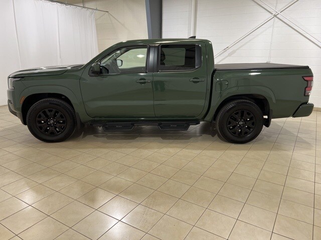 2023 Nissan Frontier SV photo 2