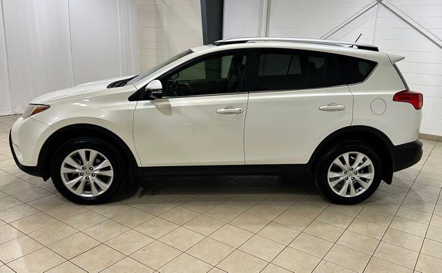 Used 2013 Toyota RAV4 Limited with VIN JTMYFREV2DD019495 for sale in Cottonwood, AZ