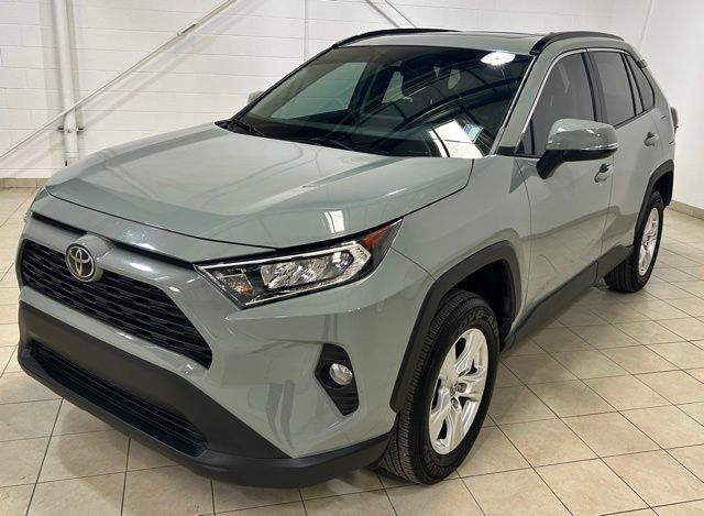 2021 Toyota RAV4 XLE AWD's photo