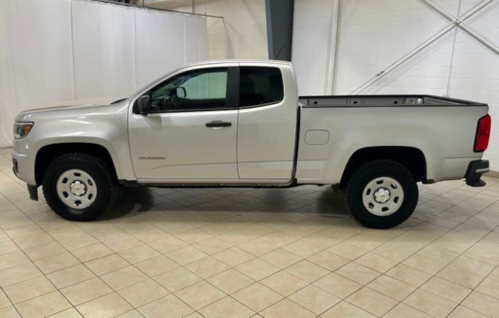 Used 2017 Chevrolet Colorado WT Truck Extended Cab