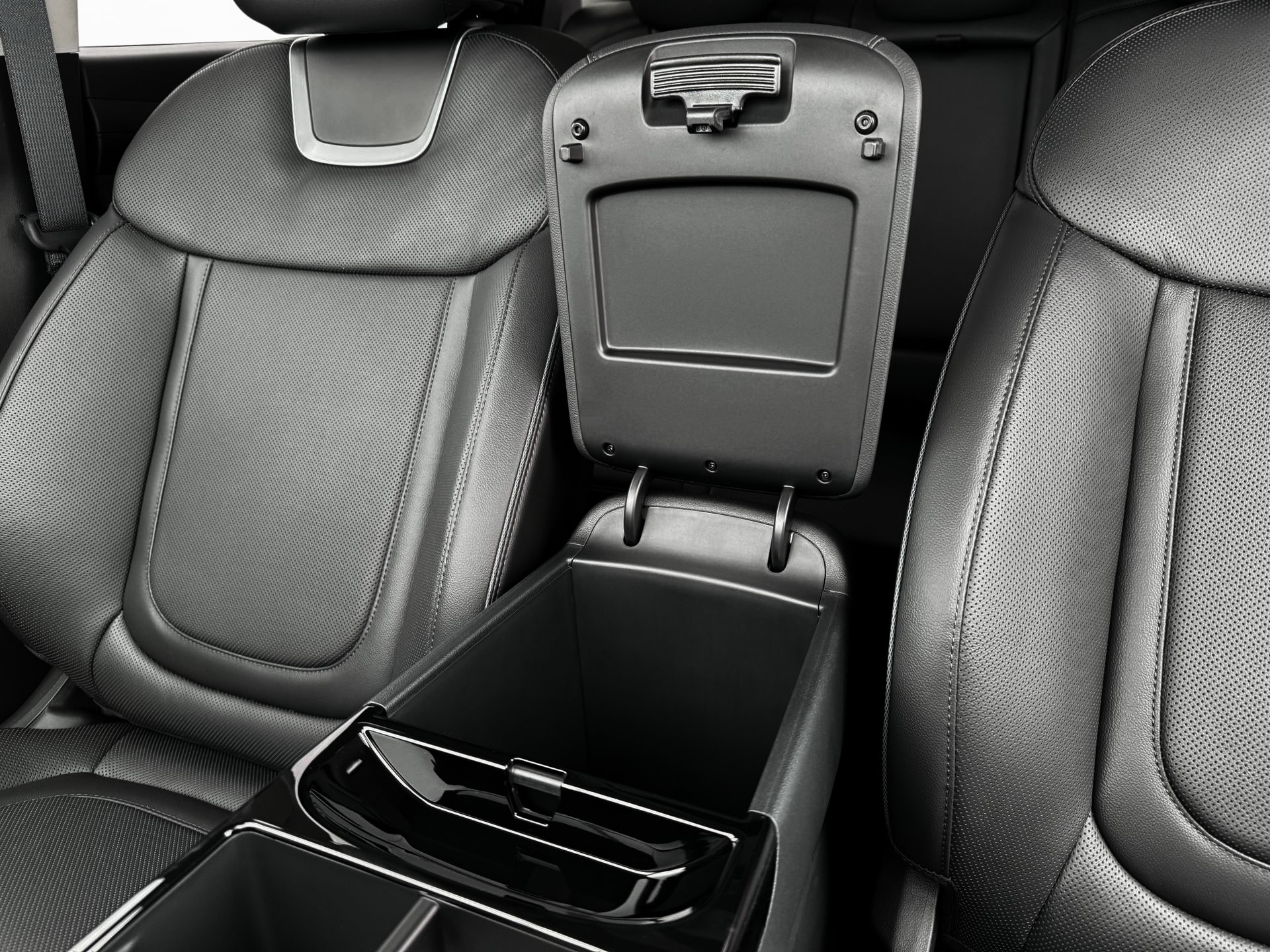 2025 Hyundai Tucson Limited - Photo 18