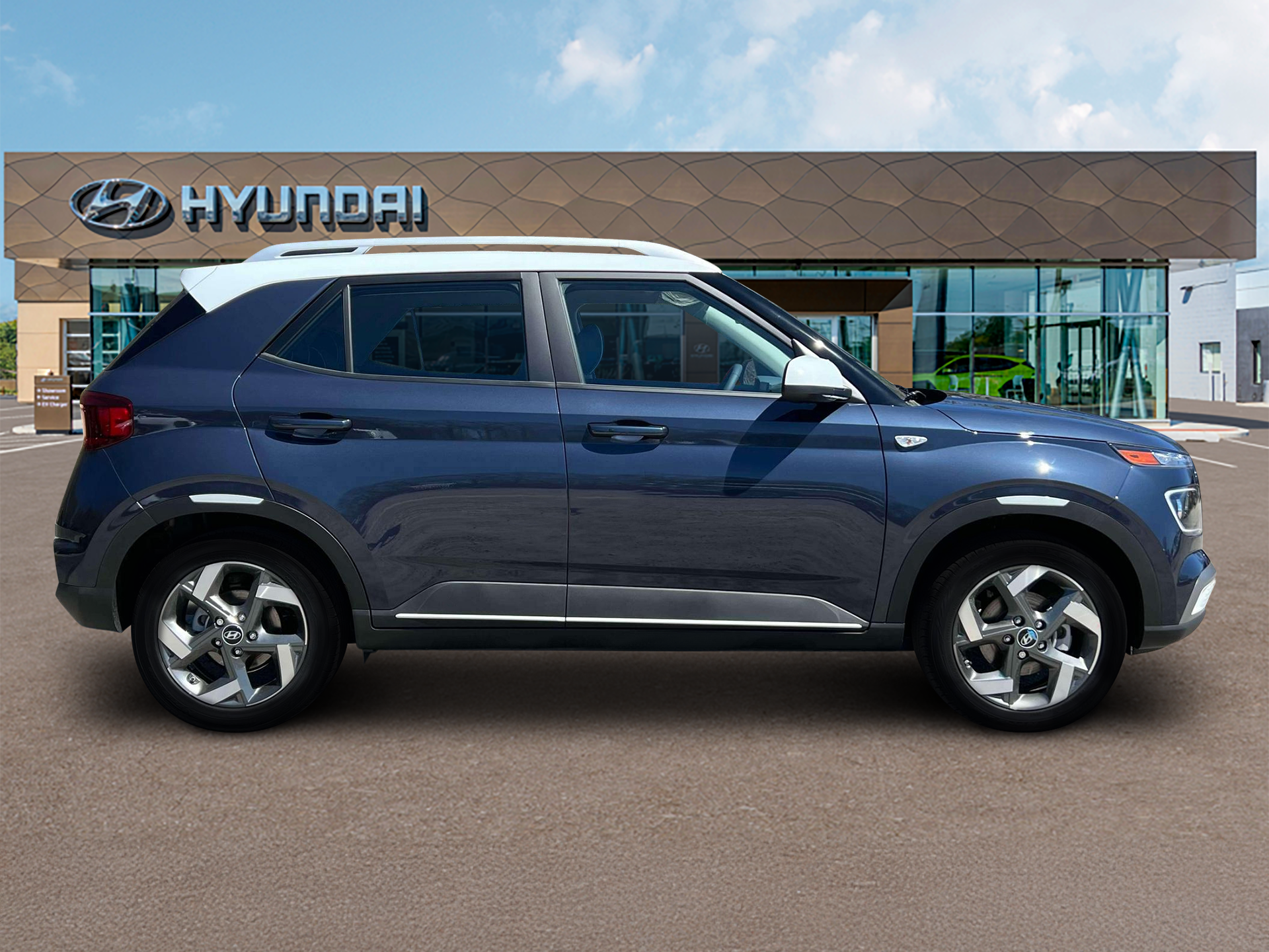 2025 Hyundai Venue Limited - Photo 9
