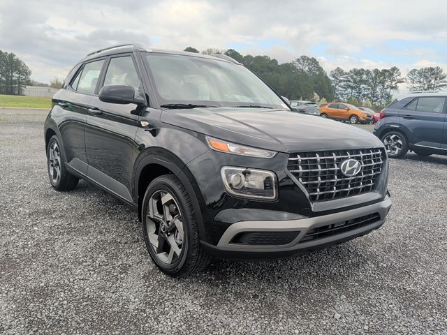 2026 Hyundai Venue SEL w/ 2-Tone Roof IVT's photo