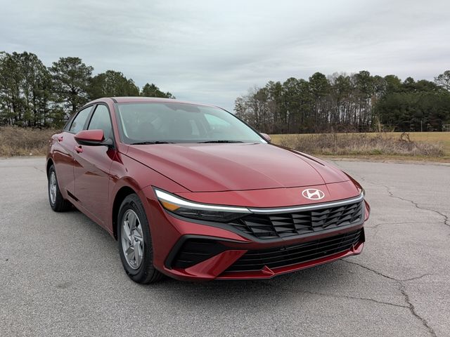 2026 Hyundai Elantra 2.0 SE IVT's photo