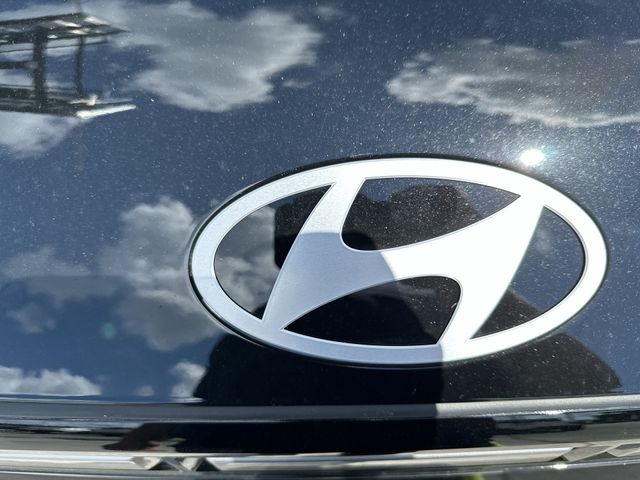 2027 Hyundai Santa Fe SE - Photo 27