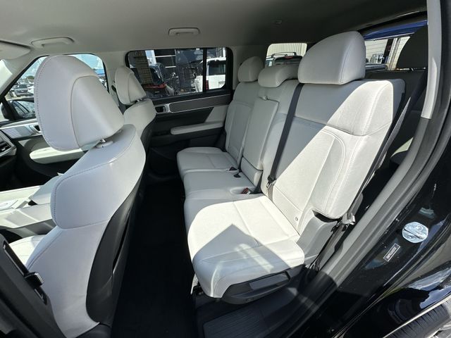 2027 Hyundai Santa Fe SE - Photo 23