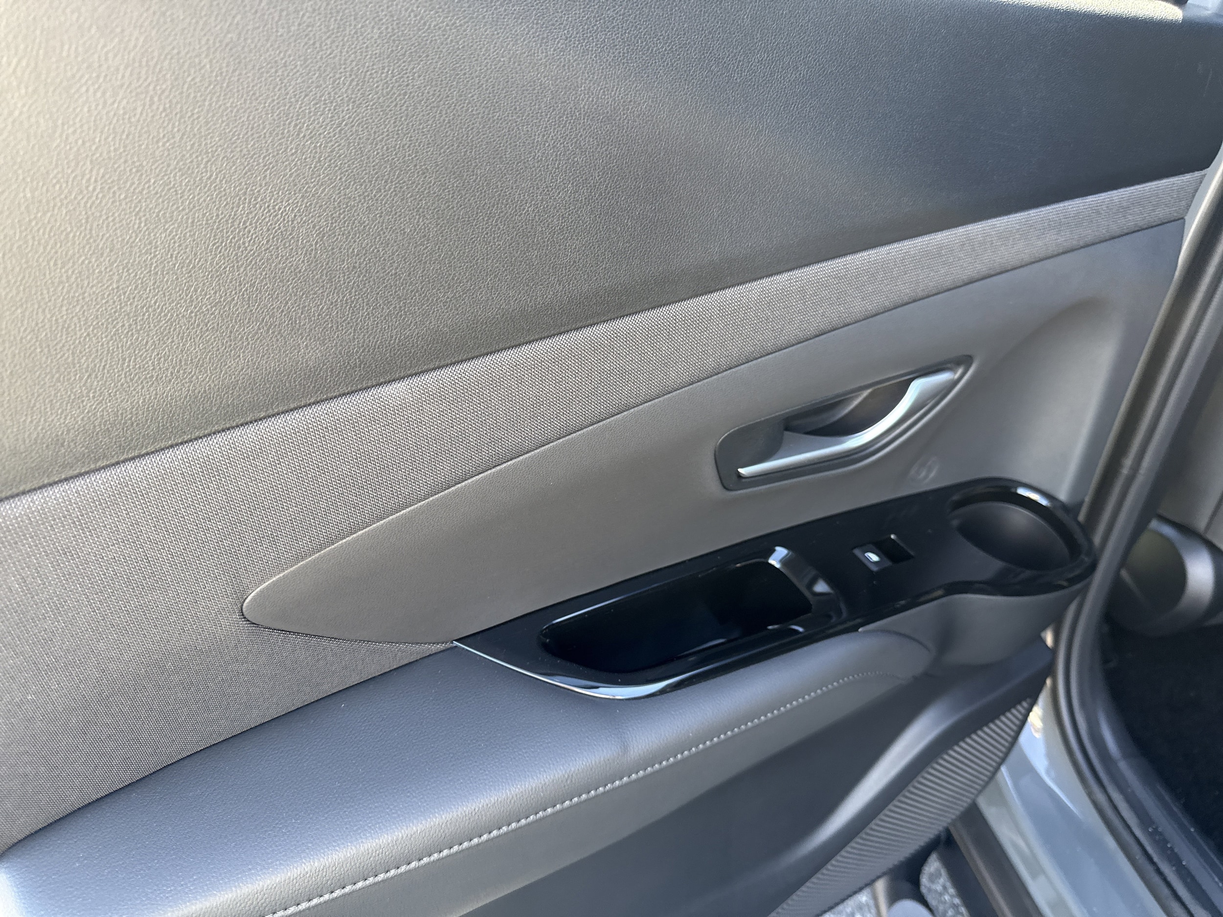 2026 Hyundai Santa Cruz Limited - Photo 11
