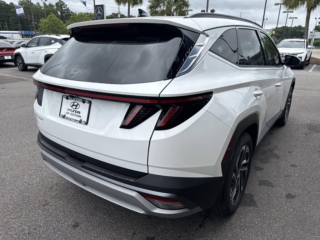 New 2026 Hyundai Tucson Limited FWD SUV