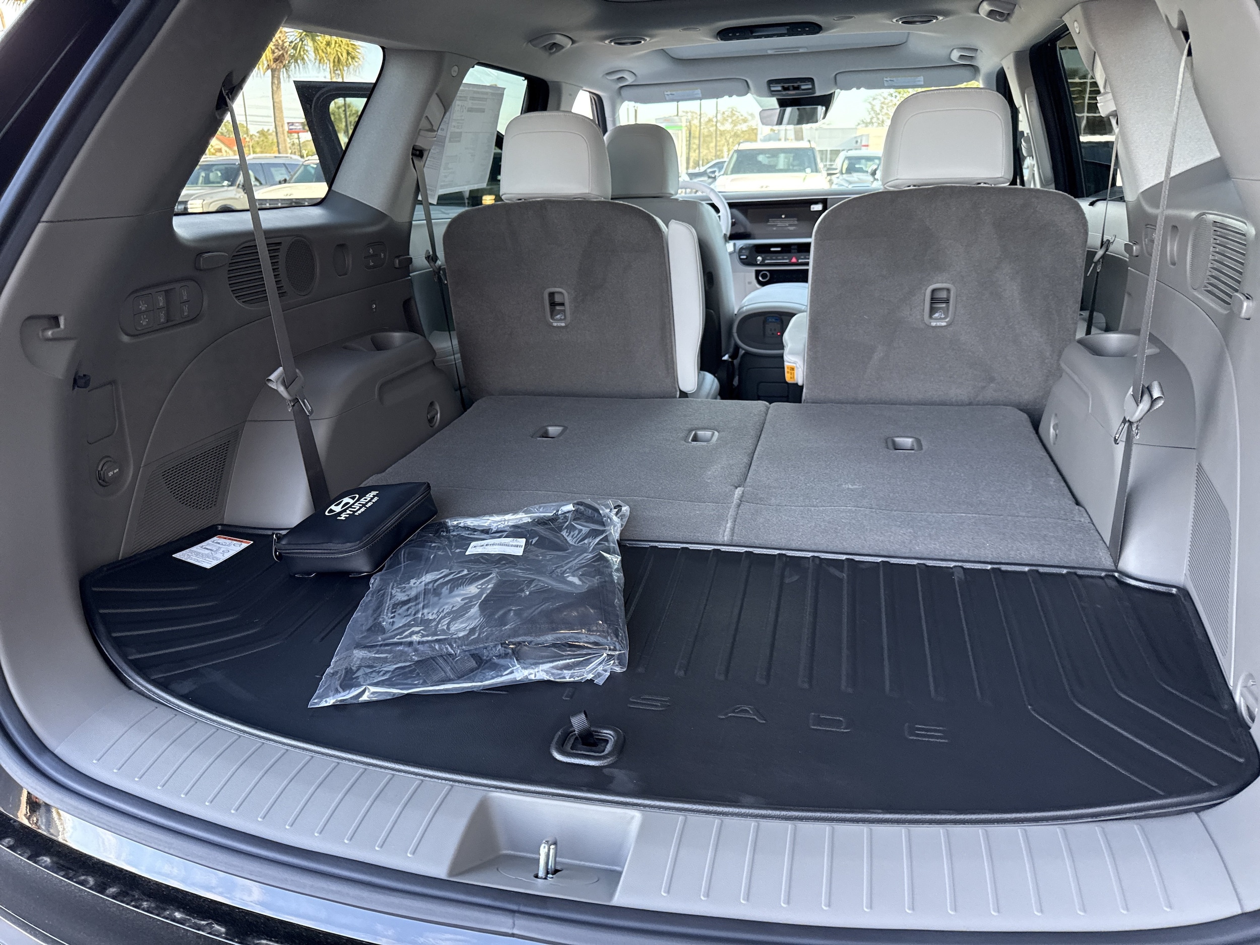 2026 Hyundai Palisade Limited - Photo 14