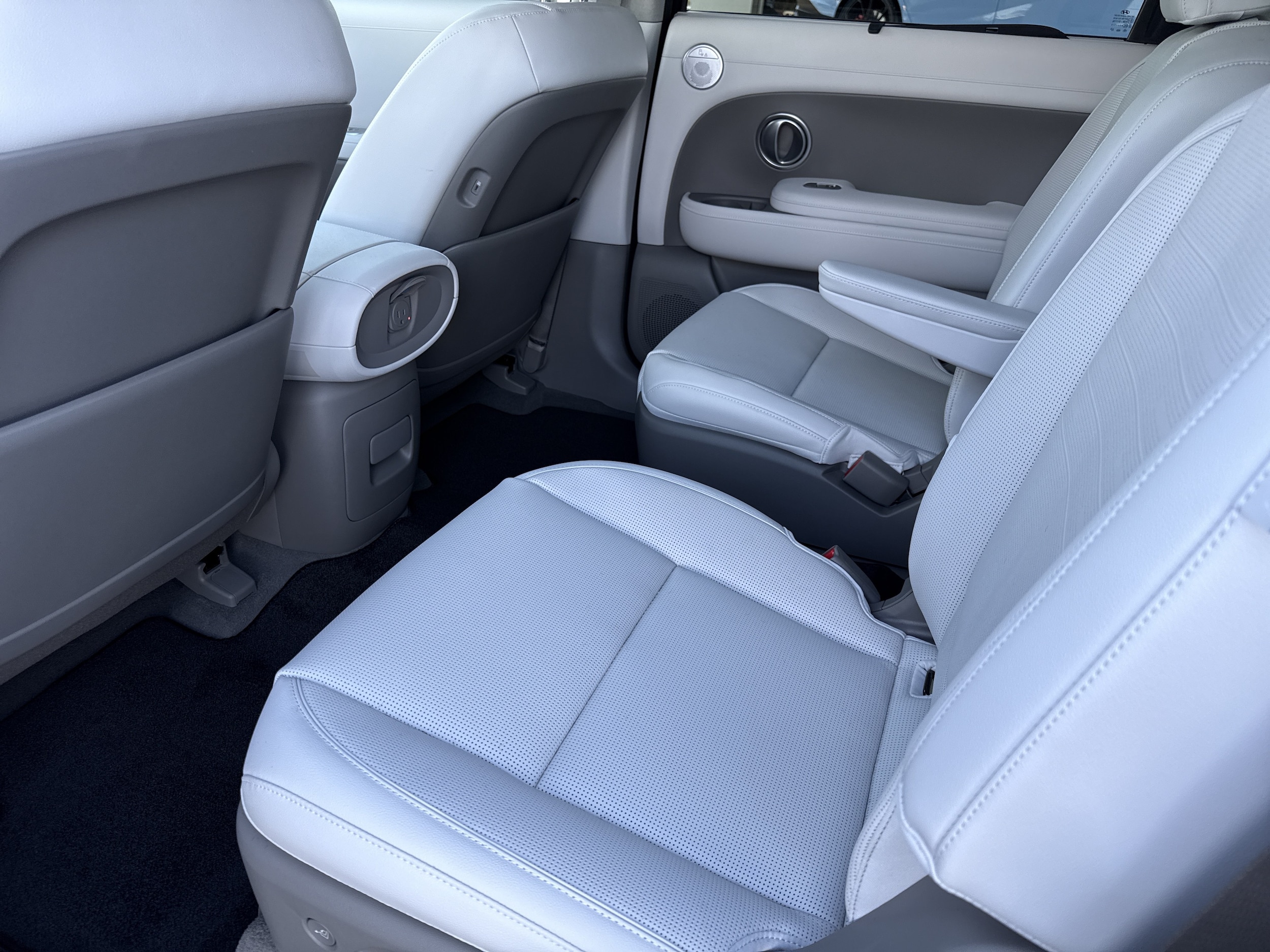 2026 Hyundai Palisade Limited - Photo 13