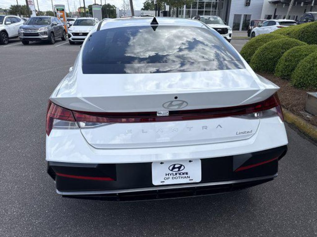 New 2026 Hyundai Elantra Limited Sedan