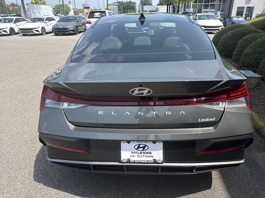 New 2026 Hyundai Elantra Limited Sedan