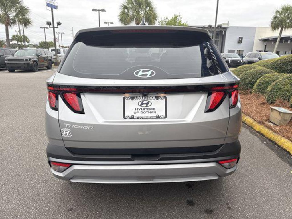 New 2026 Hyundai Tucson SE FWD SUV