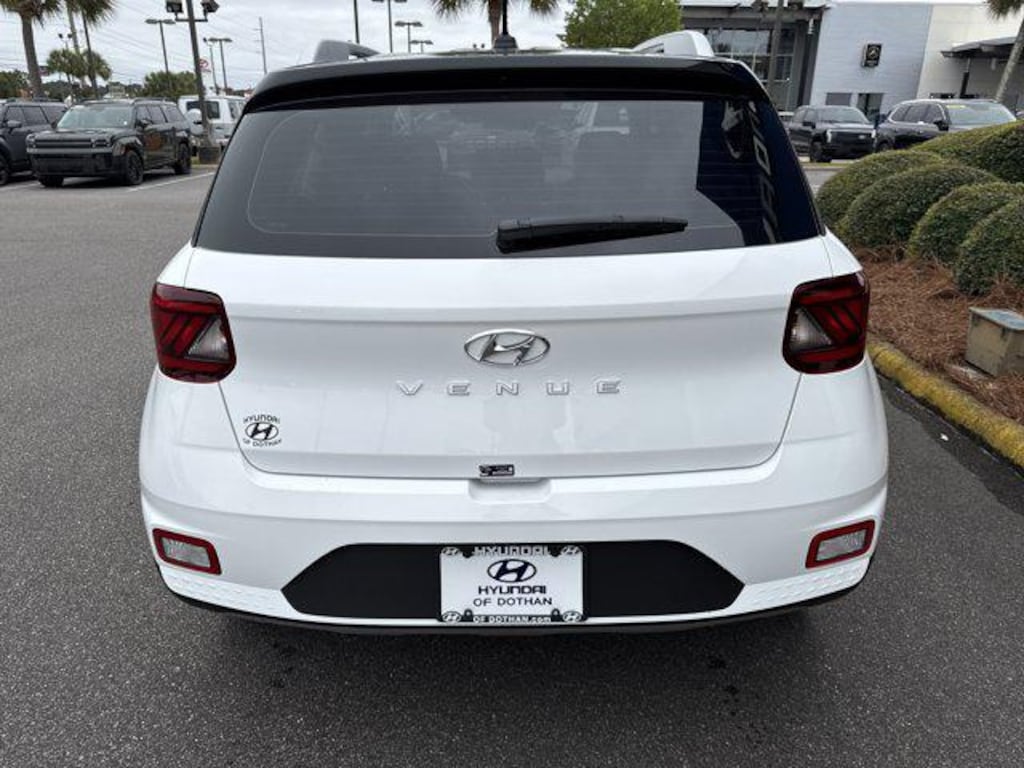 New 2026 Hyundai Venue SEL SUV