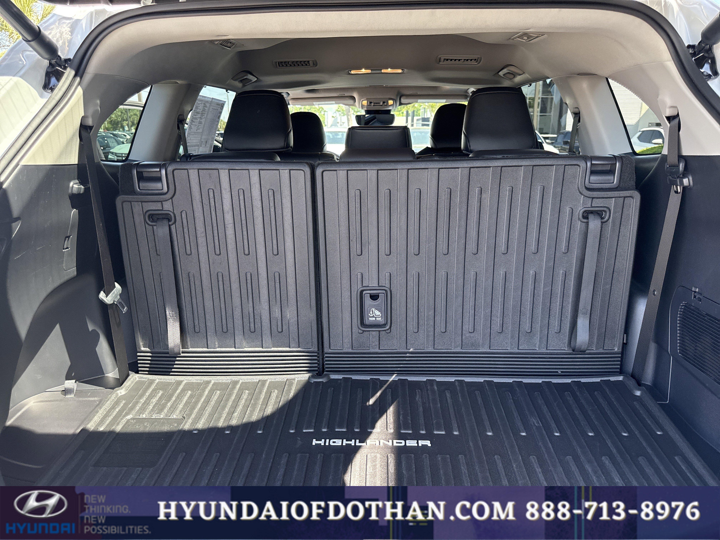 2026 Toyota Highlander XLE - Photo 13