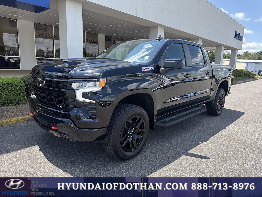 Used 2025 Chevrolet Silverado 1500 LT Trail Boss Truck Crew Cab