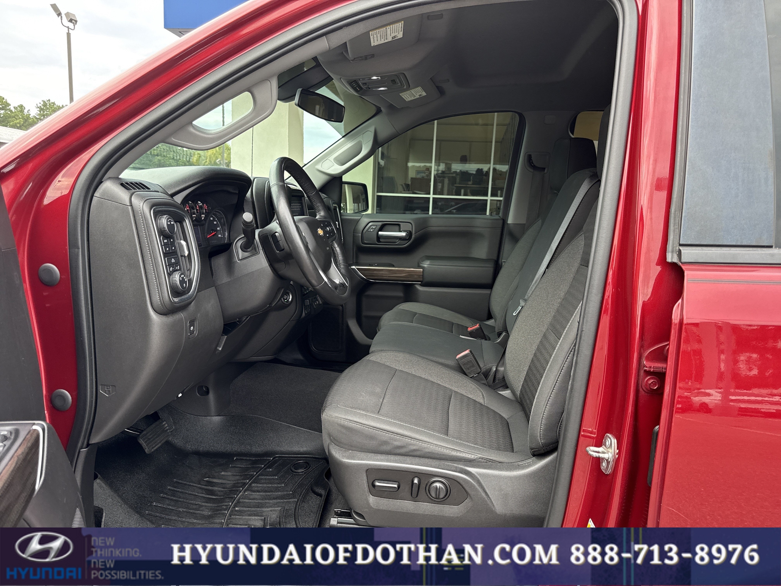 2020 Chevrolet Silverado 1500 LT - Photo 10
