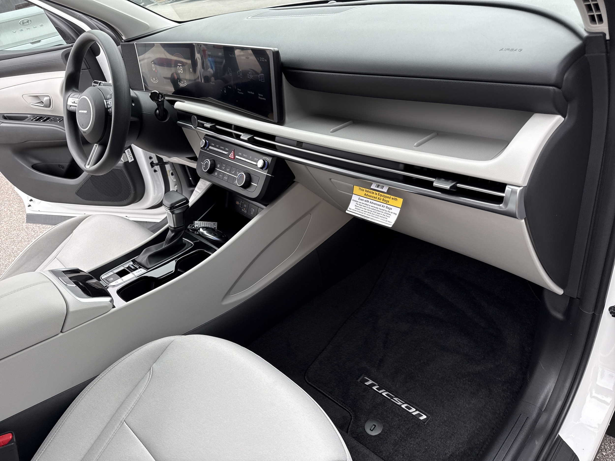 2026 Hyundai Tucson SE - Photo 16