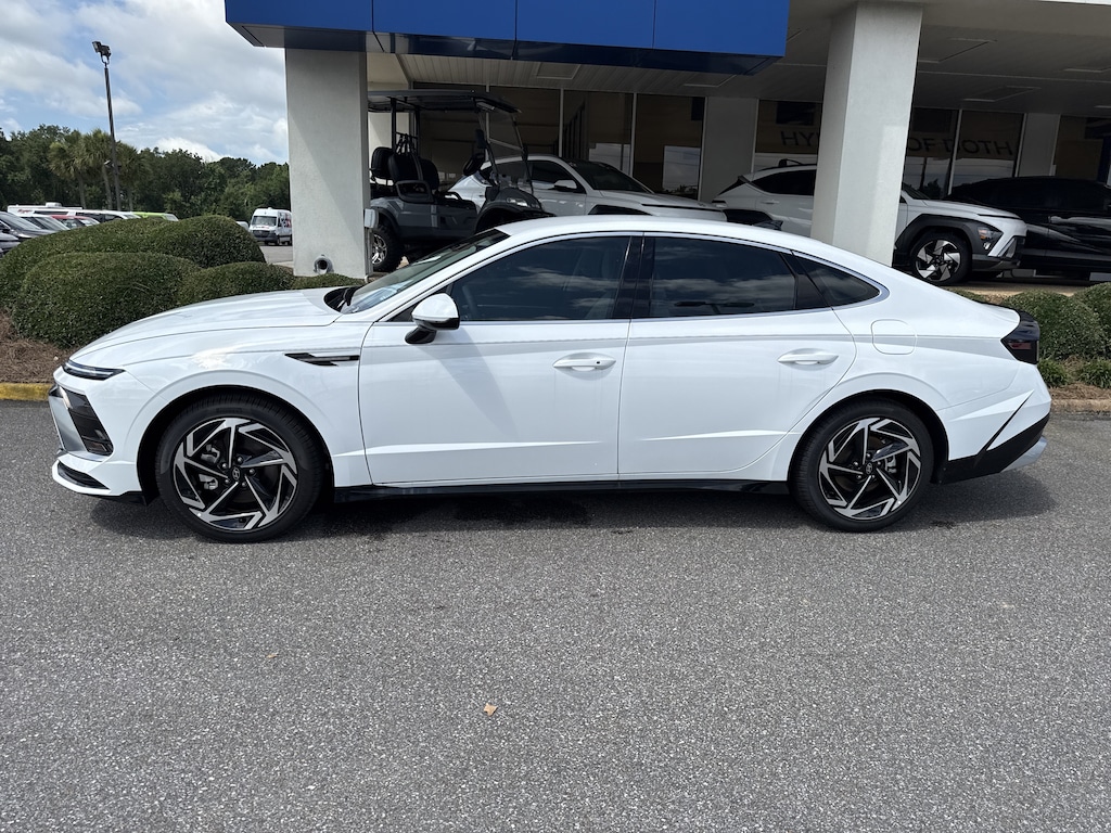 New 2026 Hyundai Sonata SEL Sport Sedan