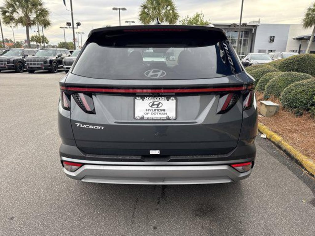 New 2026 Hyundai Tucson Limited FWD SUV