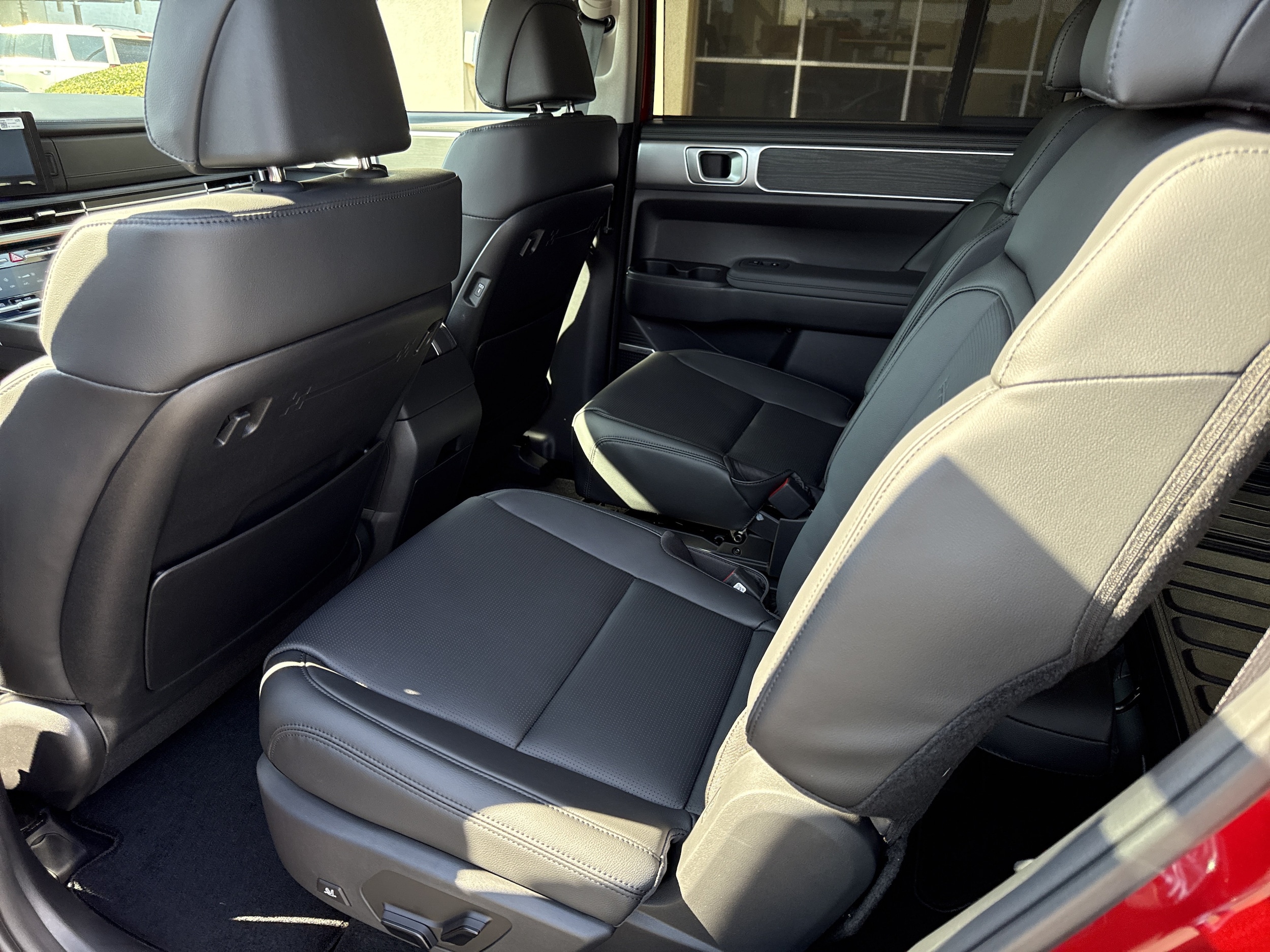 2026 Hyundai Santa Fe Limited - Photo 13