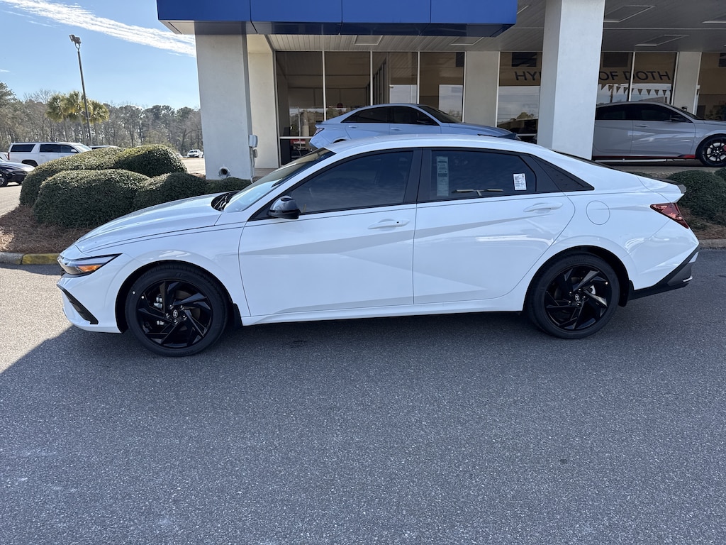 New 2026 Hyundai Elantra SEL Sport Sedan