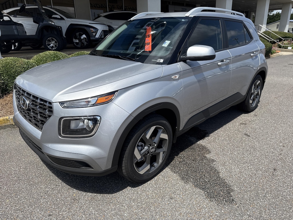 New 2026 Hyundai Venue SEL SUV