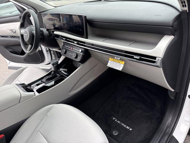 2026 Hyundai Tucson SE - Photo 16