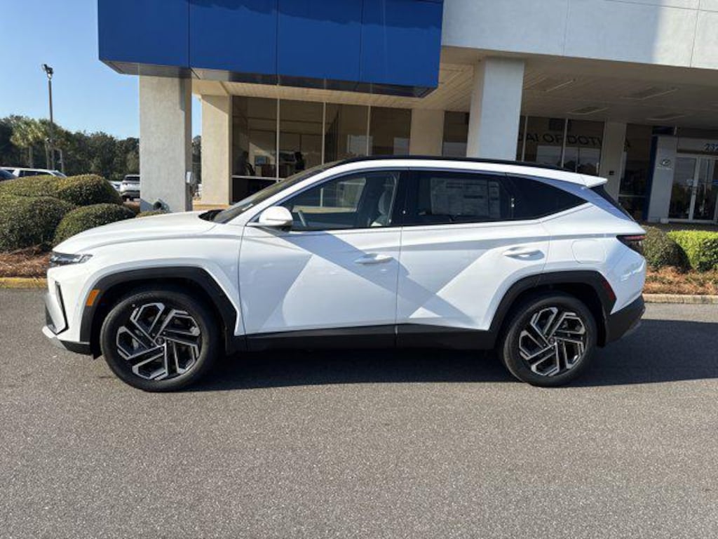 New 2026 Hyundai Tucson Limited FWD SUV