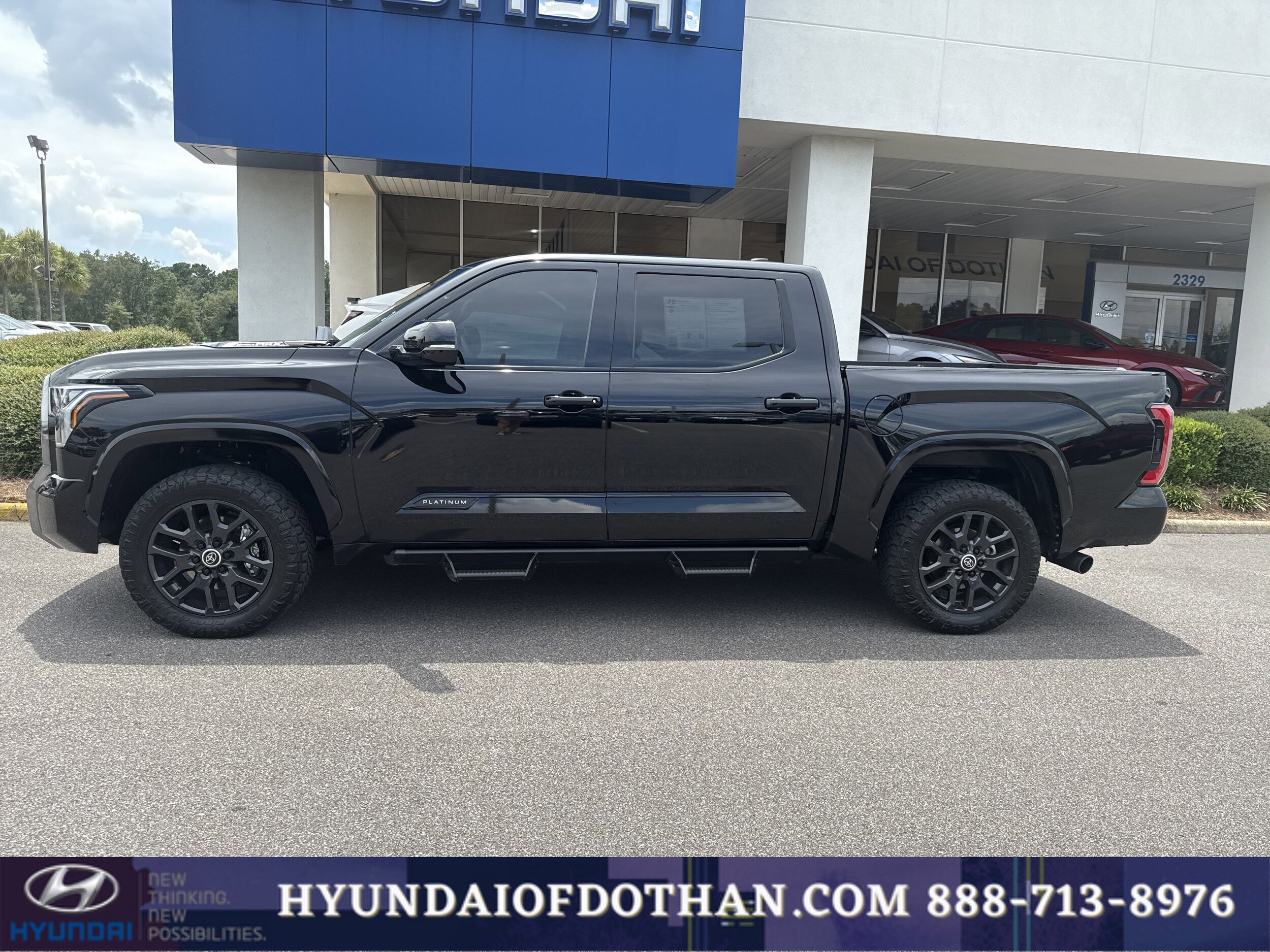 2024 Toyota Tundra Platinum photo 2