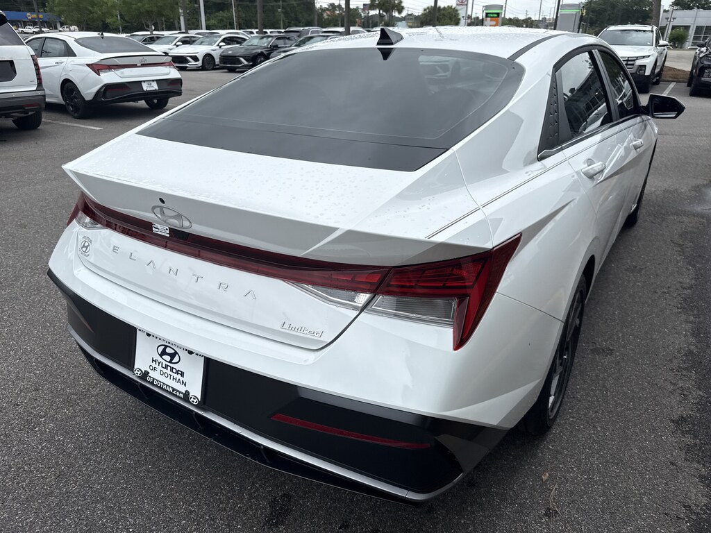New 2026 Hyundai Elantra Limited Sedan