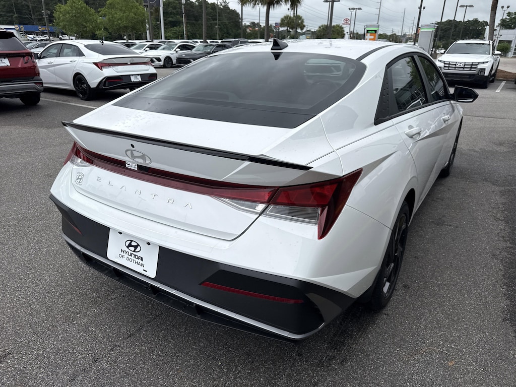 New 2026 Hyundai Elantra SEL Sport Sedan