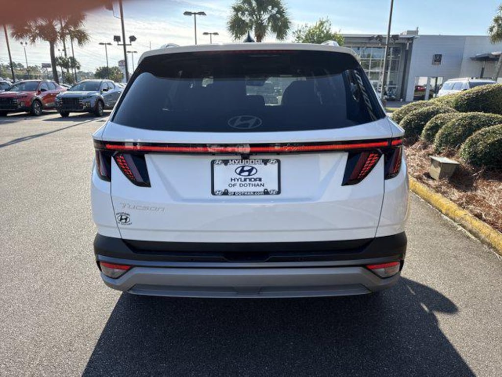 New 2026 Hyundai Tucson Limited FWD SUV