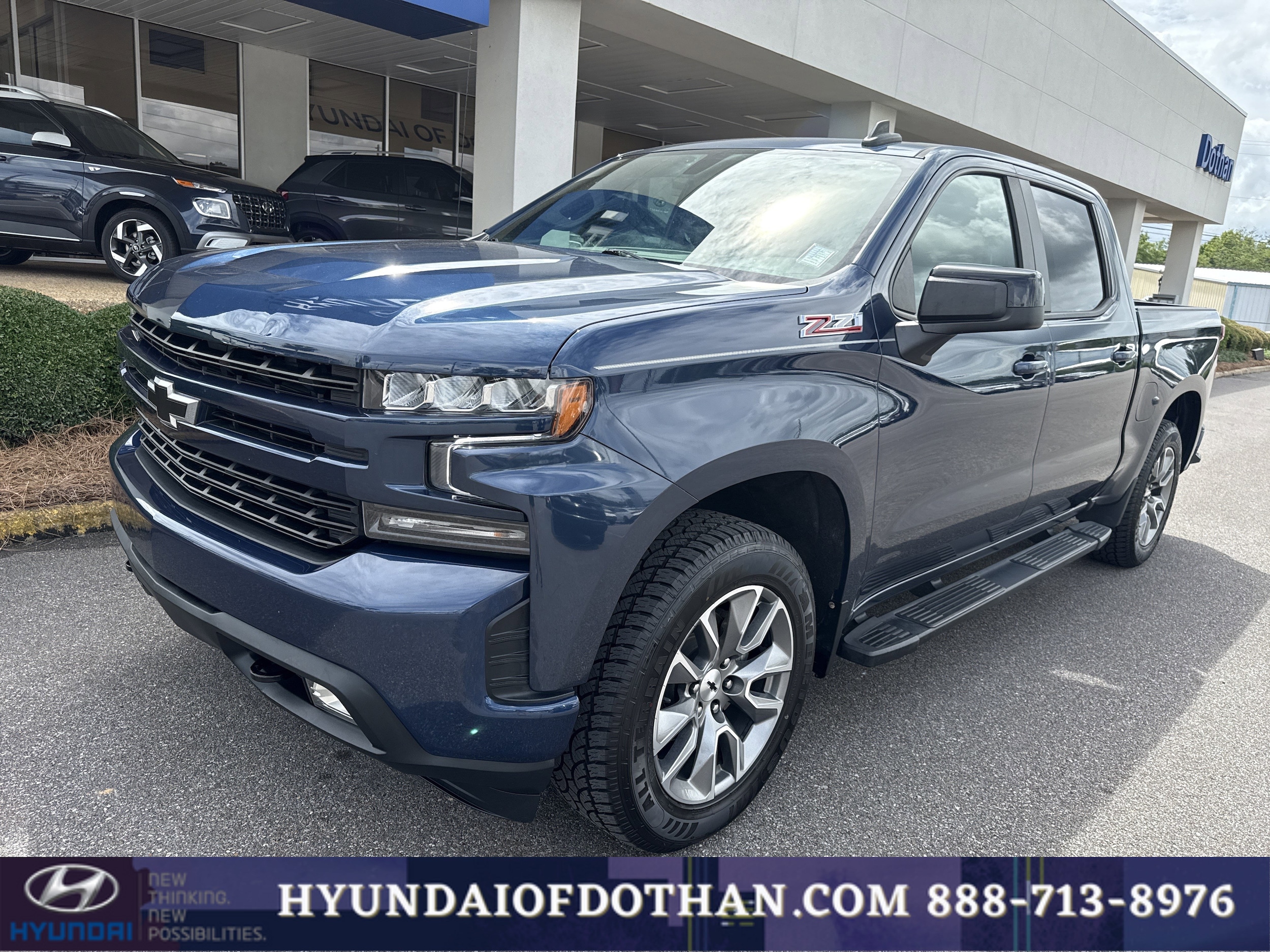 2021 Chevrolet Silverado 1500 RST 4X4 Crew Cab Short Box's photo