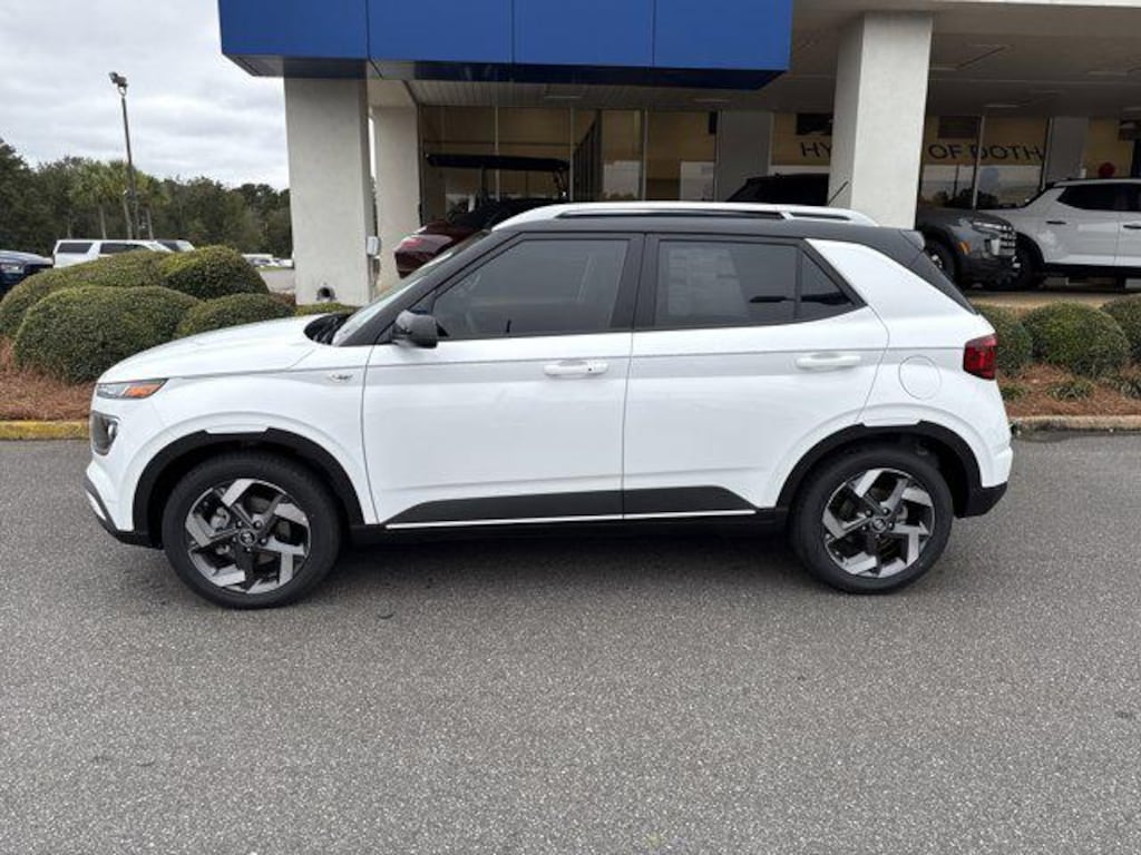 New 2026 Hyundai Venue SEL SUV