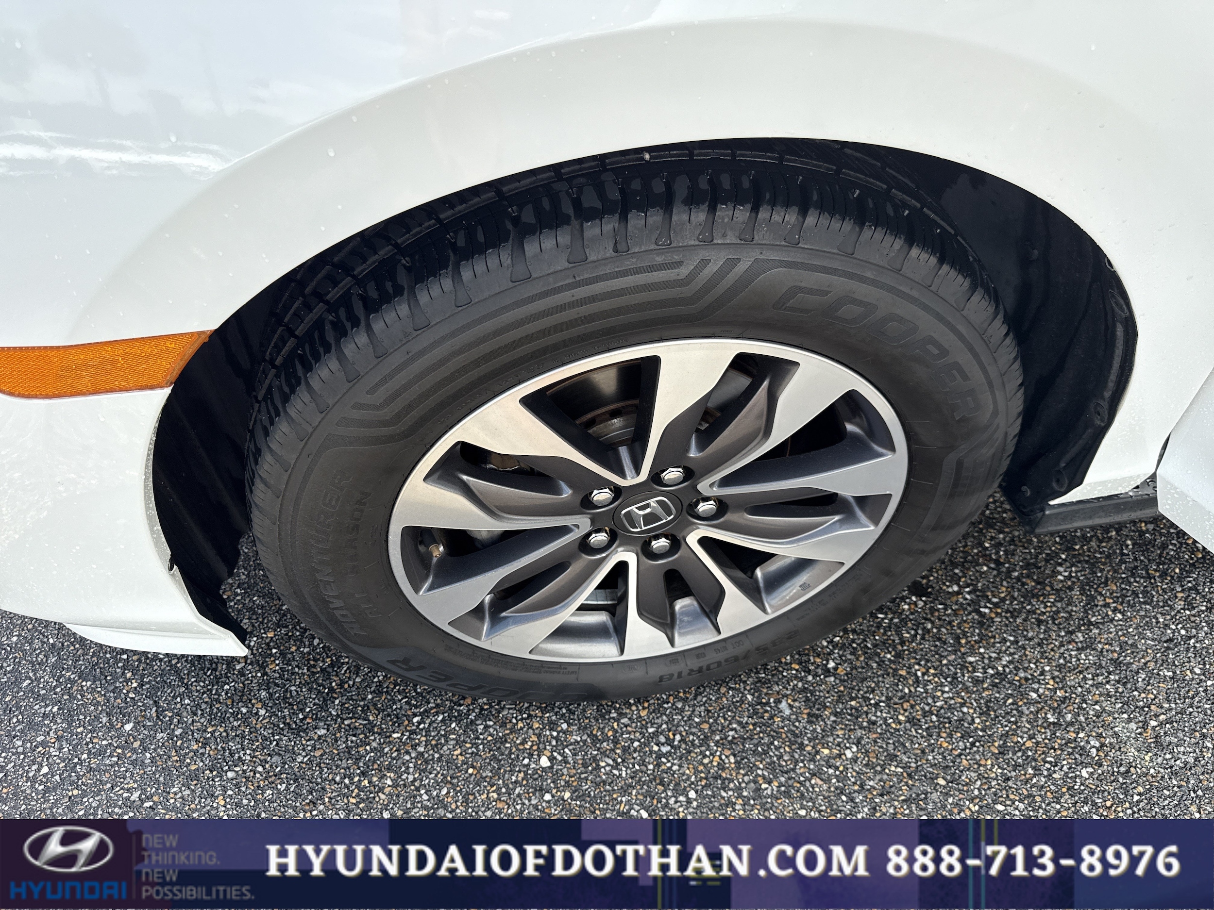 2021 Honda Odyssey EX-L - Photo 18