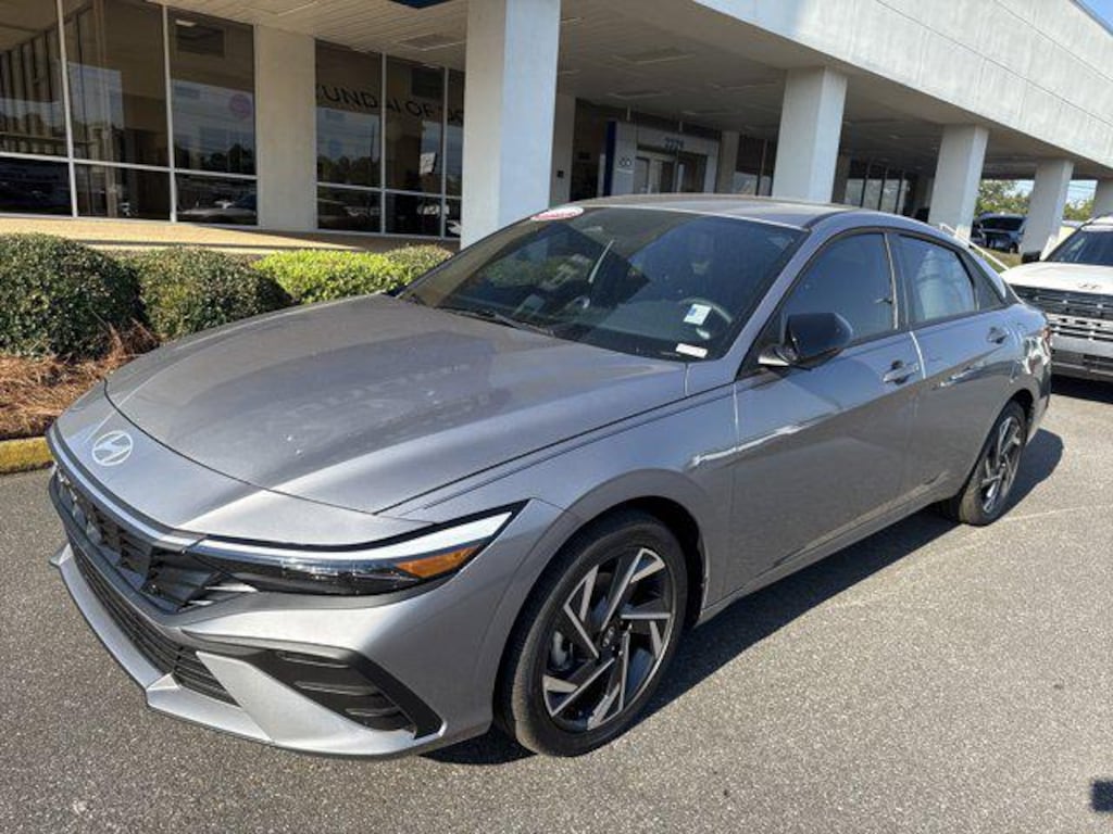 New 2025 Hyundai Elantra Hybrid SEL Sport Sedan