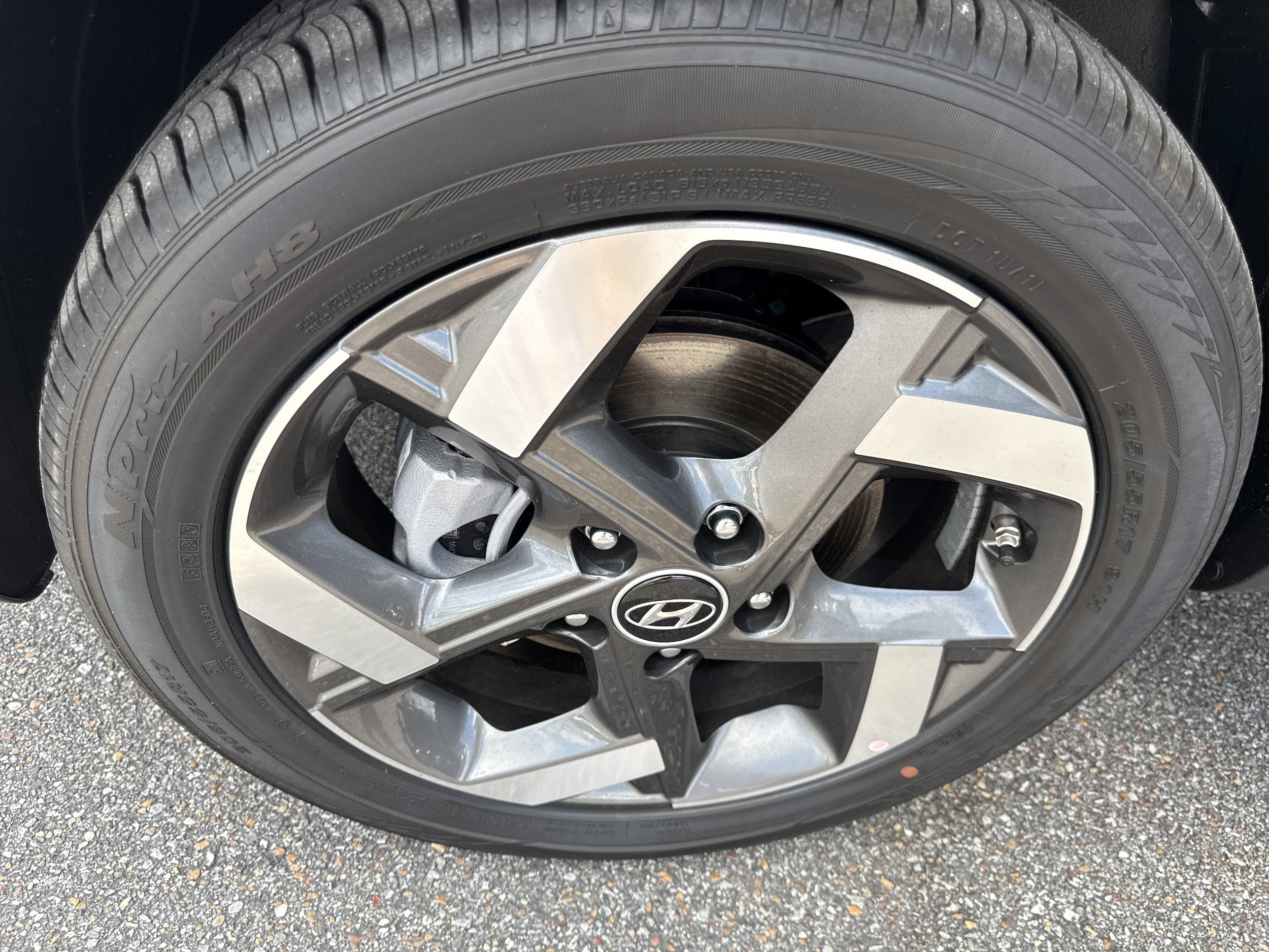 2025 Hyundai Venue SEL - Photo 20